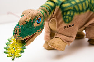 Динозаврик Pleo