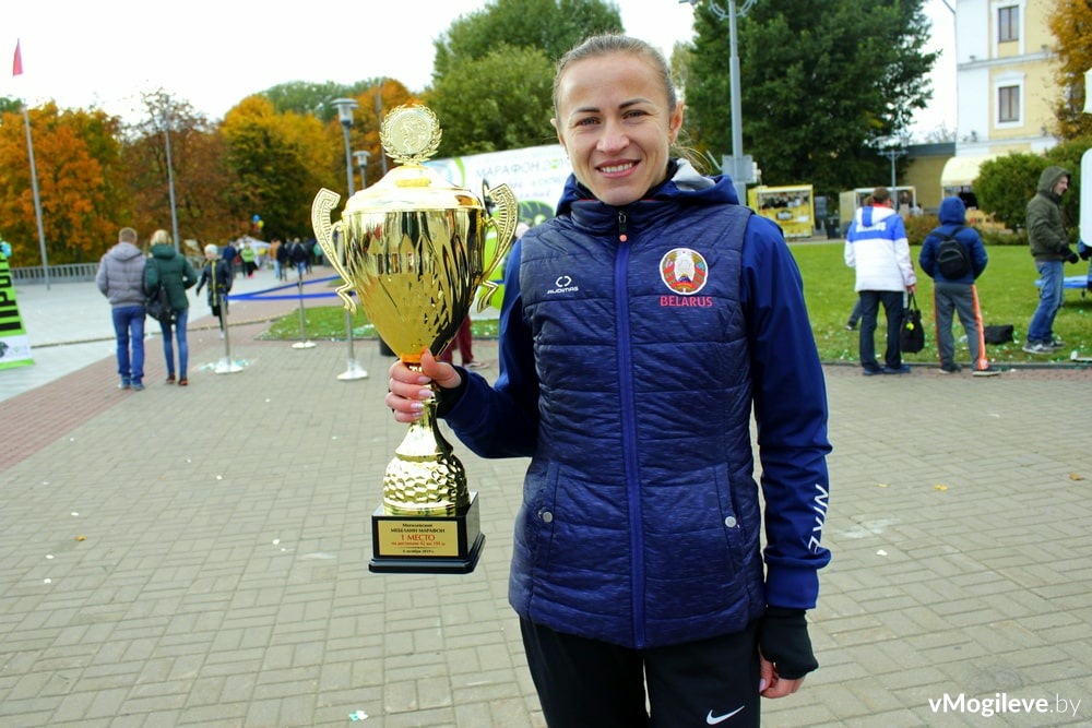 Марина Доманцевич пришла первая среди женщин на дистанции 42 км 195 м
