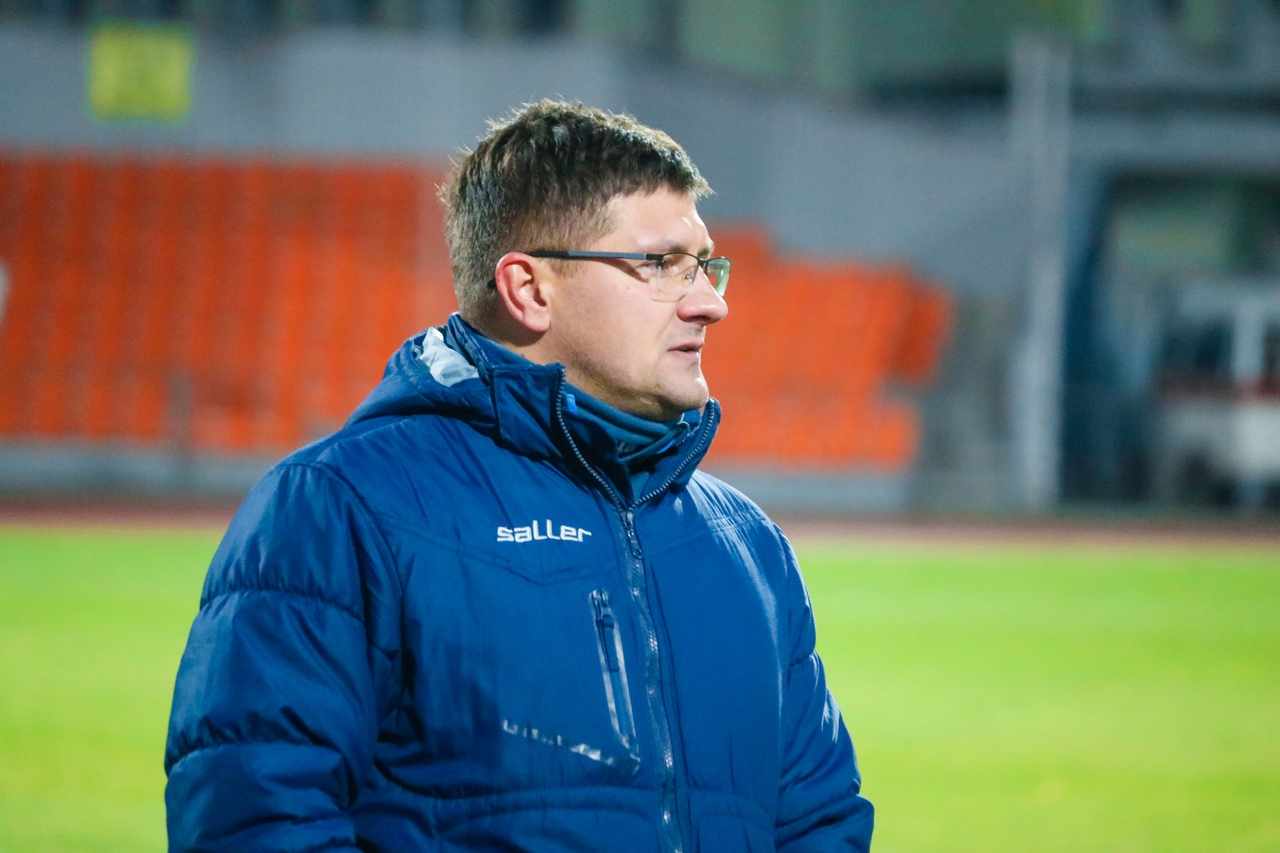 Старший тренер «Дняпро» Иван Биончик на матче с БАТЭ