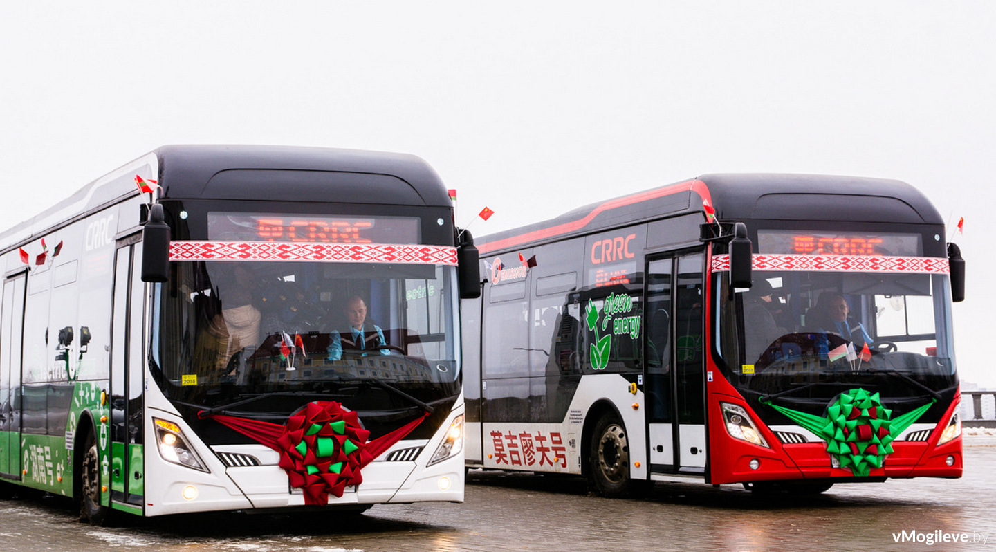 Два китайских электробуса — «Могилев» и «Хунань»