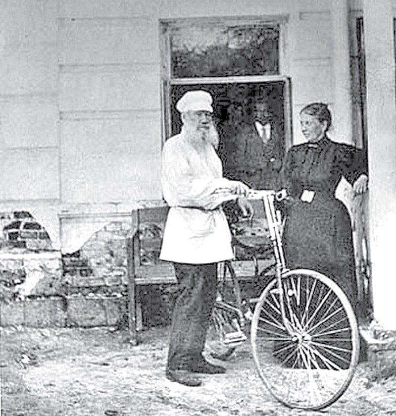 Лев Николаевич Толстой с велосипедом, Google
