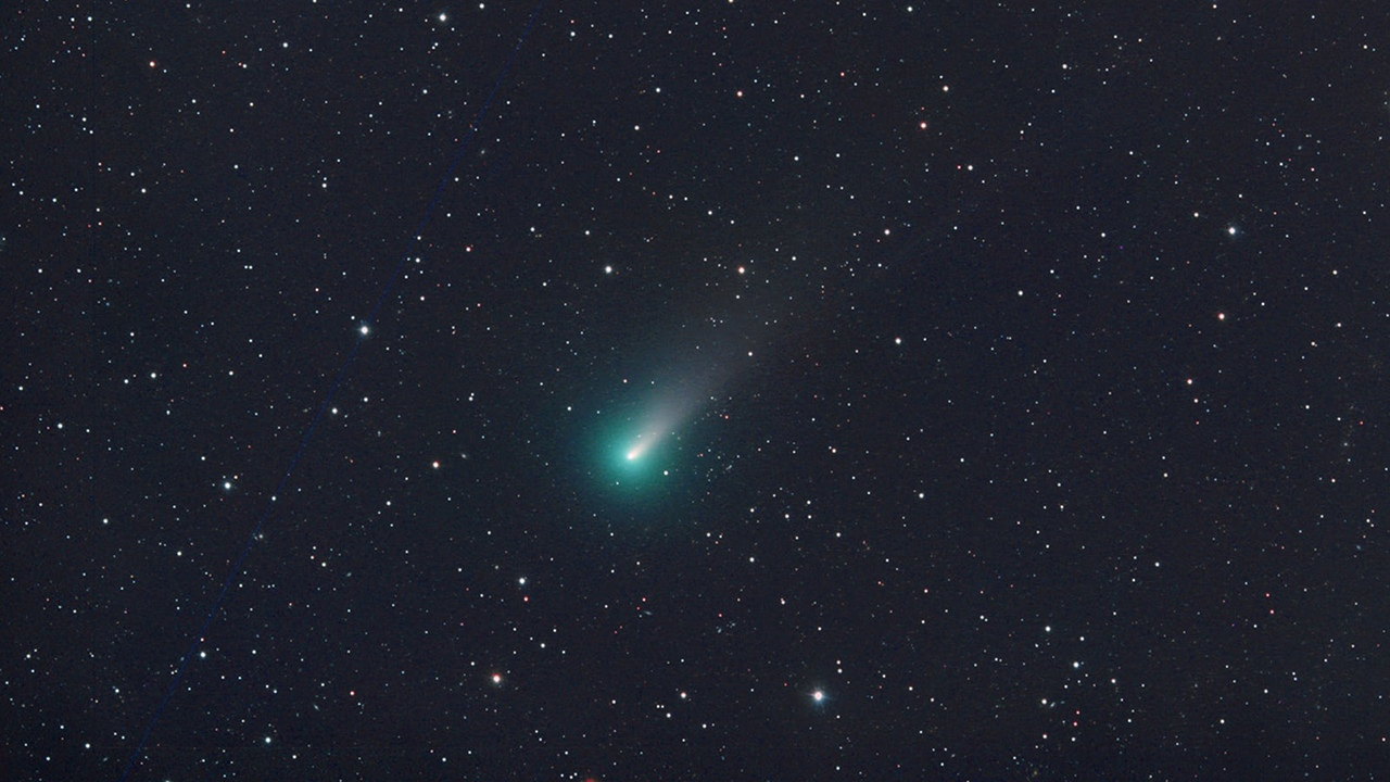 Фото сделал Михаил Егер в ночь 10/11 ноября 2021 года в Австрии/Источник изображения: группа Comet Watch на Facebook