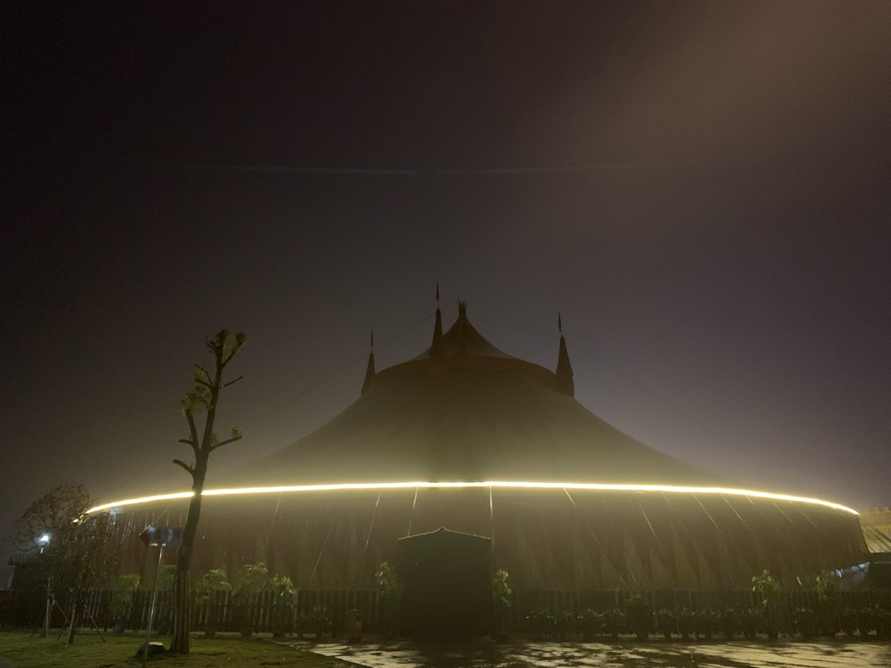 Цирк в Чанша́,городской округ в провинции Хунань Китай.