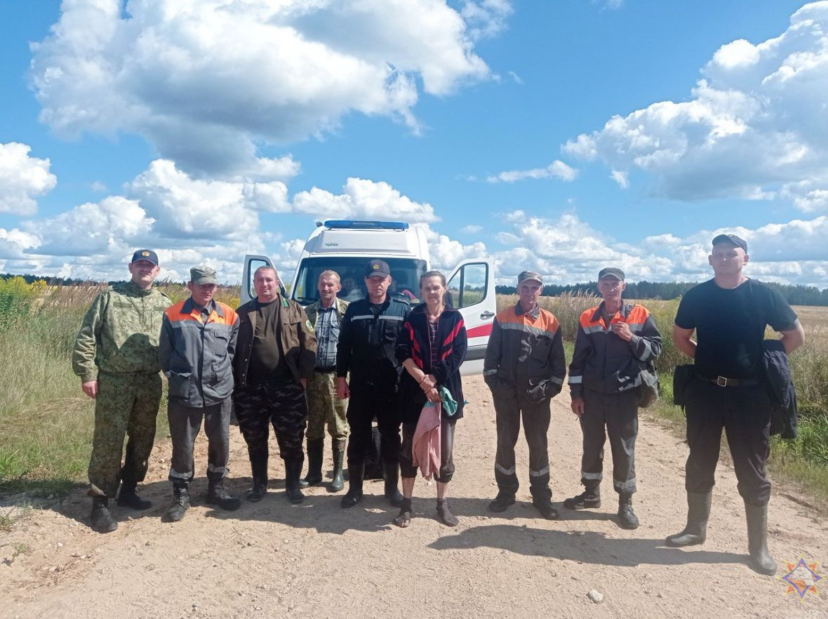 Женщина заблудилась и ночь провела в лесу