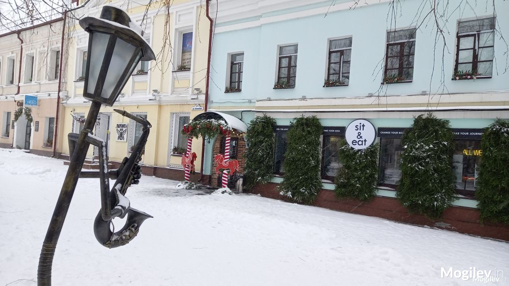 Новые фонари на Ленинской в Могилеве