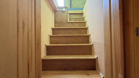 Гараж кирпичный с подвалом-квартирой