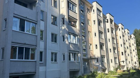 Продается 2-комнатная квартира под ремонт