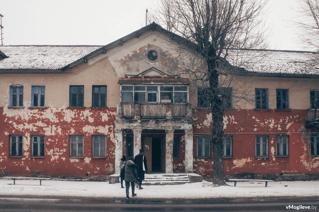 Сансара построили бабушке дом